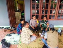 Babinsa Bersama Babinkamtibmas Kompak Melakukan Komsos