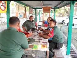 Babinsa dan Tokoh Masyarakat, Ngobrol Santai di Warung Desa, Jalin Sinergi Babinsa dan Tokoh Masyarakat, Ngobrol Santai di Warung Desa, Jalin Sinergi