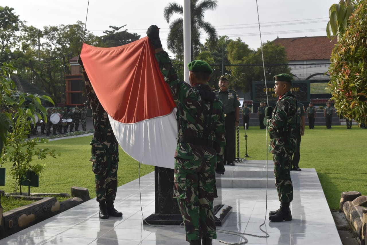 Perkokoh Jiwa Patriotisme dan Semangat Kebangsaan, Kodim Sragen Gelar Upacara Bendera