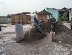 Peduli Sarana Ibadah, Babinsa Bantu Warga Renovasi Peduli Sarana Ibadah, Babinsa Bantu Warga Renovasi