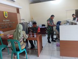 Jaga Kondusifitas Wilayah, Babinsa Aktifkan Kunjungan Ke Kantor Desa Jaga Kondusifitas Wilayah, Babinsa Aktifkan Kunjungan Ke Kantor Desa