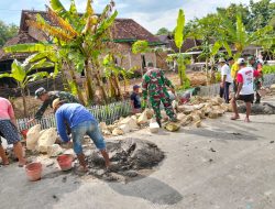 Babinsa Garda Terdepan Pembangunan Infrastruktur Desa, Membangun Talud Jalan untuk Meningkatkan Kesejahteraan Warga Babinsa Garda Terdepan Pembangunan Infrastruktur Desa, Membangun Talud Jalan untuk Meningkatkan Kesejahteraan Warga