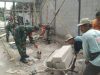 Babinsa Gotong Royong Bangun Rumah, Semangat Kebersamaan Untuk Masyarakat