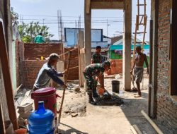 Kemanunggalan TNI – Rakyat, Babinsa Ikut Kerja Bakti Renovasi Masjid Kemanunggalan TNI – Rakyat, Babinsa Ikut Kerja Bakti Renovasi Masjid