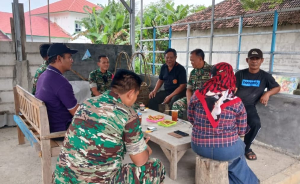Babinsa Selalu Menanggapi Keluh Kesah Warga Melalui Komsos