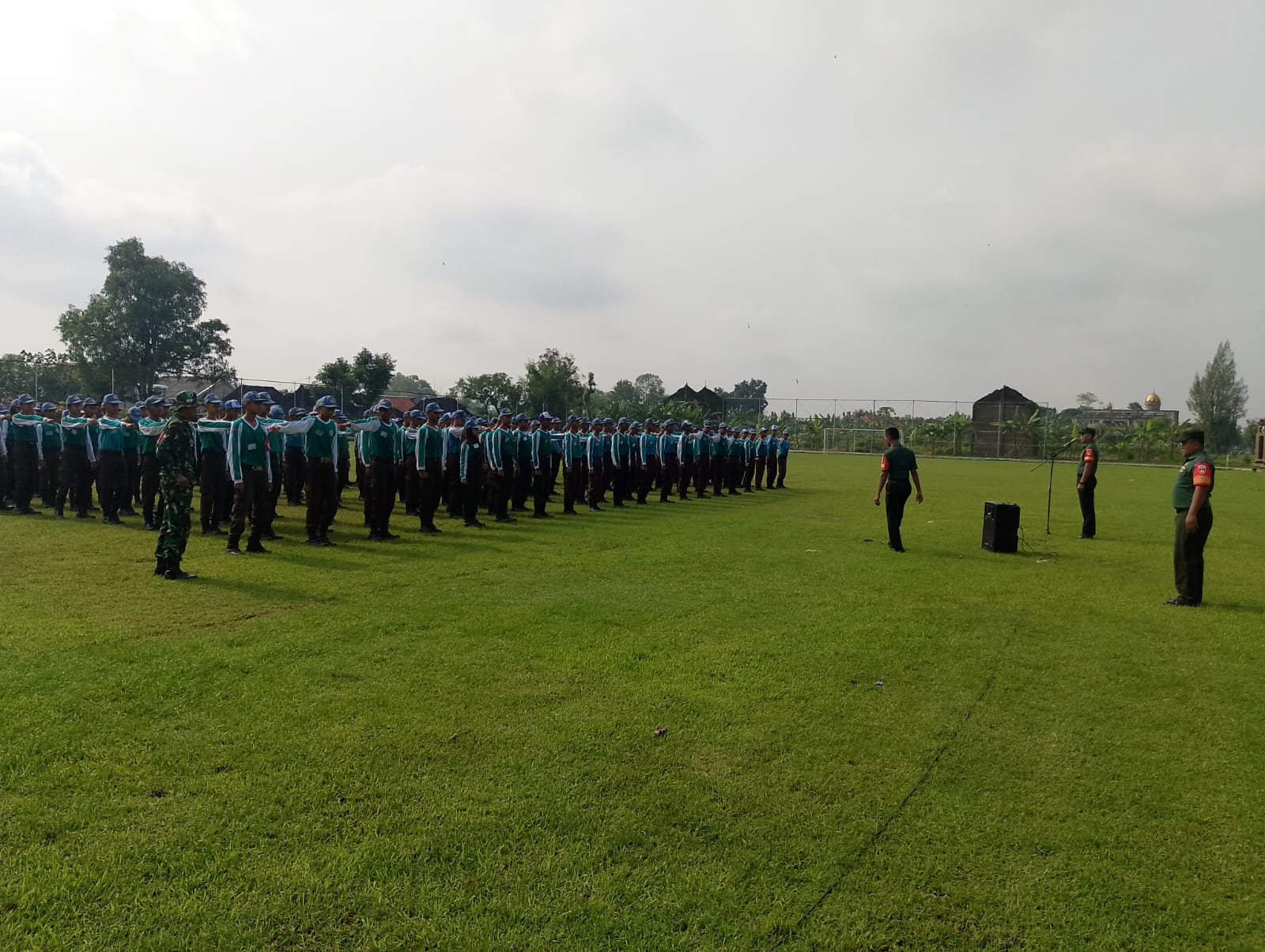 Beri Materi Wawasan Kebangsaan, Serka Slamet Datangi SMKN Miri