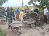 Karya Bhakti Warga dan Babinsa Buka Akses Jalan