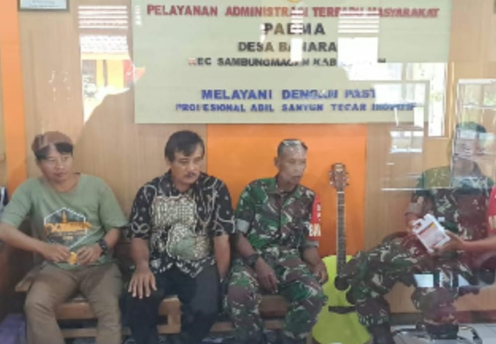 Babinsa Berkeliling Desa Menyapa Warga