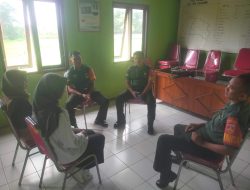 Babinsa Krikilan Bina Jaringan Teritorial di Wilayah Babinsa Krikilan Bina Jaringan Teritorial di Wilayah