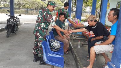 Babinsa Himbau Warga Waspadai Orang Asing Yang Masuk Ke Lingkungan