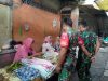 Babinsa Pantau Harga dan Stok Sembako di Pasar Tradisional