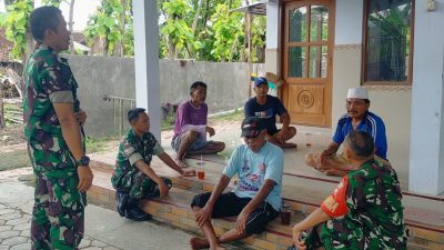 Babinsa Aktif Lakukan Komsos Keliling Wilayah, Pantau Situasi Kamtibmas