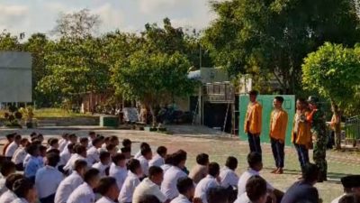 Babinsa Pendamping MPLS,  Membentuk Karakter Siswa yang Tangguh dan Berkarakter