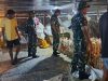Babinsa Cek Kondisi Peternakan Ayam Potong, Himbau Kebersihan untuk Cegah Penyakit