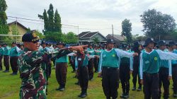 Babinsa Turun Tangan, Tanamkan Disiplin dan Nasionalisme Lewat Tata Upacara Sekolah Babinsa Turun Tangan, Tanamkan Disiplin dan Nasionalisme Lewat Tata Upacara Sekolah