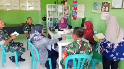 Babinsa Koordinasi Dengan Bidan Desa Bahas Kesehatan Balita di Wilayah Babinsa Koordinasi Dengan Bidan Desa Bahas Kesehatan Balita di Wilayah