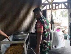Babinsa Kunjungi UMKM Pembuatan Makaroni, Ingatkan Pentingnya Kebersihan dan Kualitas Produk Babinsa Kunjungi UMKM Pembuatan Makaroni, Ingatkan Pentingnya Kebersihan dan Kualitas Produk