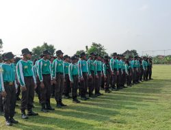 Babinsa Melatih Ketarunaan 167 Siswa SMKN I Miri, Bentuk Karakter Disiplin dan Tanggung Jawab Babinsa Melatih Ketarunaan 167 Siswa SMKN I Miri, Bentuk Karakter Disiplin dan Tanggung Jawab