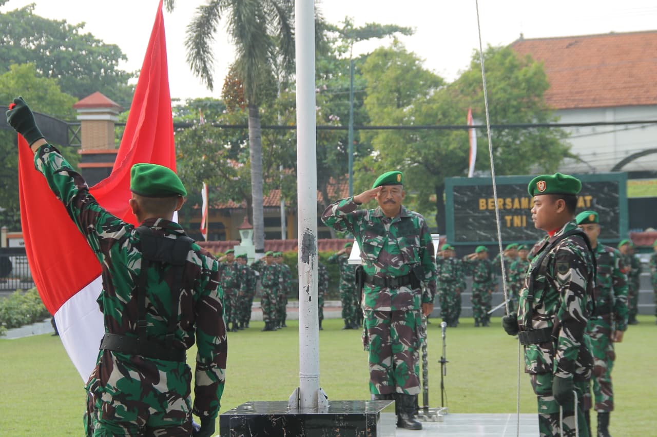 Kodim Gelar Upacara Bendera Rutin Setiap Hari Senin, Bentuk Disiplin dan Cinta Tanah Air Kodim Gelar Upacara Bendera Rutin Setiap Hari Senin, Bentuk Disiplin dan Cinta Tanah Air