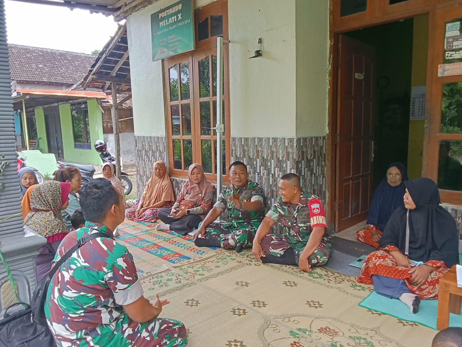 Posyandu Jadi Ajang Penyampaian Informasi Tumbuh Kembang Anak oleh Babinsa