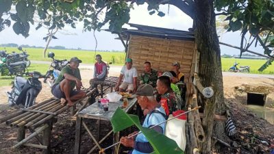 Sugiyono Berikan Motivasi kepada Petani agar Semangat Dalam Bercocok Tanam