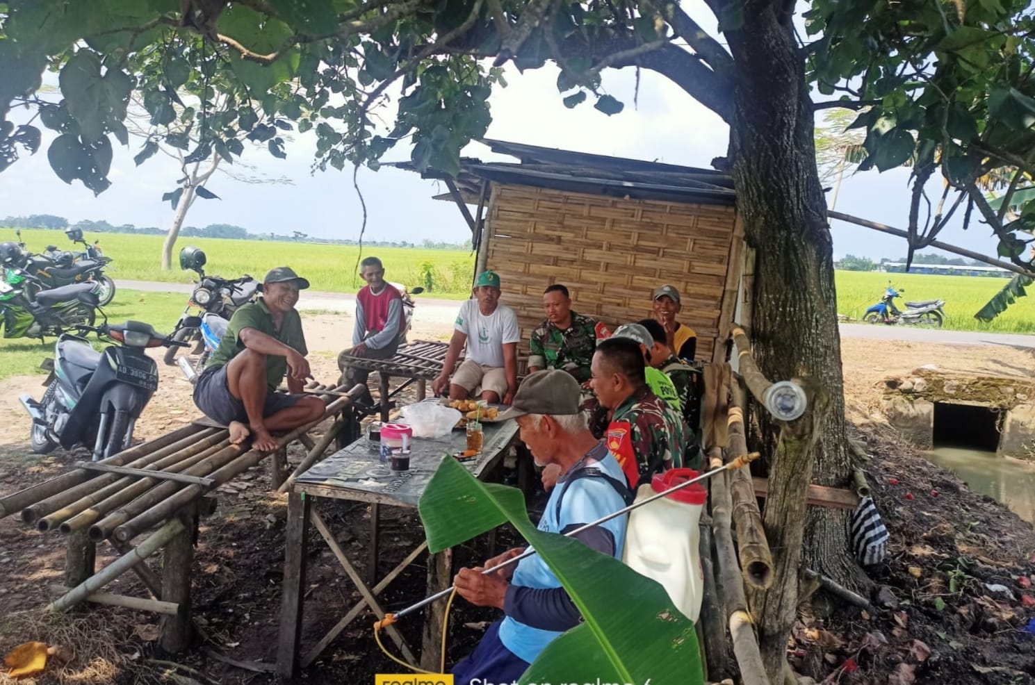 Sugiyono Berikan Motivasi kepada Petani agar Semangat Dalam Bercocok Tanam