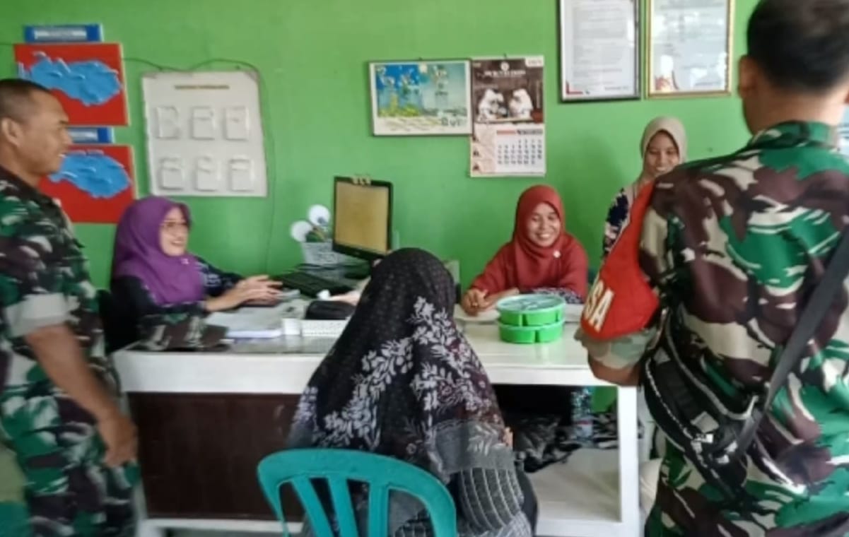 Babinsa Pantau Tumbuh Kembang Anak Lewat Kegiatan Posyandu