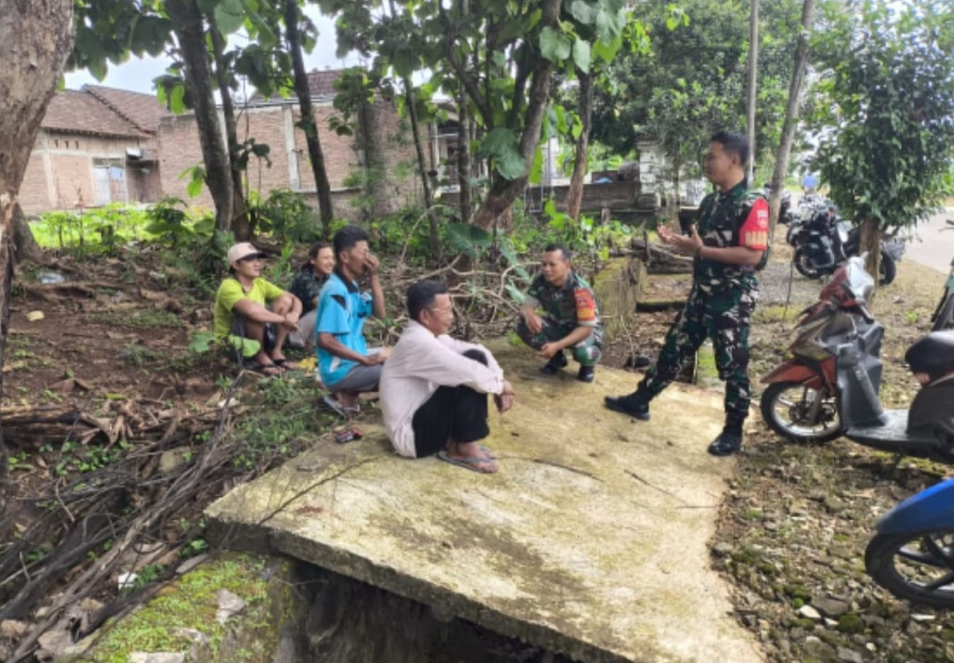 Dialog Hangat Babinsa dan Warga Binaan Ciptakan Suasana Desa Lebih Kondusif