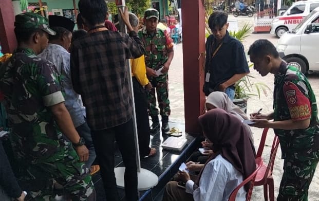 Babinsa Dampingi Bidan Desa Sosialisasikan Perilaku Hidup Sehat Tingkatkan Kualitas Hidup Warga