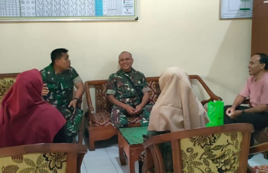 Babinsa Komsos di Kantor Desa, Perkuat Sinergi dan Koordinasi