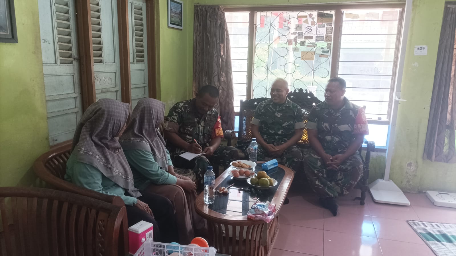 Babinsa Lakukan Komunikasi Sosial dengan Kader Kesehatan, Bahas Kesehatan Balita