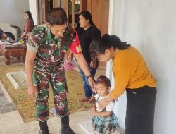 Babinsa Hadir di Posyandu, Tunjukkan Kedekatan dengan Balita dan Warga