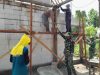 Dengan Sukarela, Babinsa Bantu Rehab Rumah Tidak Layak Huni