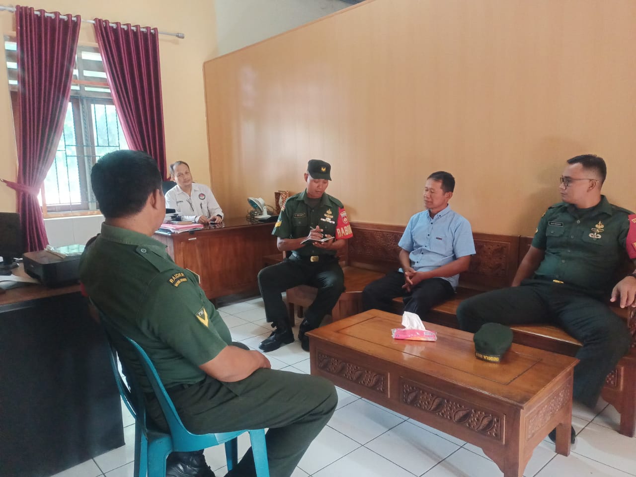 Babinsa Laksanakan Pendataan Pelaku UMKM Melalui Ketua RT