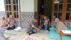 Babinsa Bantu Timbangan di Posyandu, Wujud Kepedulian Terhadap Kesehatan Balita