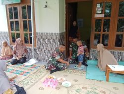 Babinsa Bantu Timbangan di Posyandu, Wujud Kepedulian Terhadap Kesehatan Balita