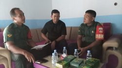 Babinsa Kunjungi Rumah Warga, Kumpulkan Data KK dan Identitas Penduduk Babinsa Kunjungi Rumah Warga, Kumpulkan Data KK dan Identitas Penduduk