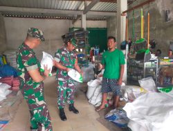 Babinsa Lakukan Pendataan Stok Pupuk Pertanian, Pastikan Penyaluran Tepat Sasaran