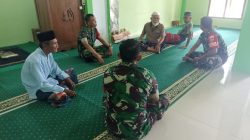 Babinsa Komsos dengan Takmir Masjid, Perkuat Kerukunan Umat