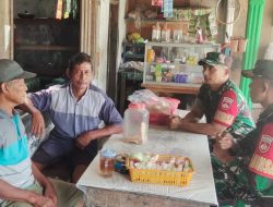 Babinsa Laksanakan Komsos dengan Tokoh Masyarakat sebagai Sarana Komunikasi