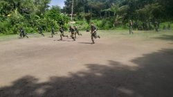 Babinsa Berikan Materi Halang Rintang kepada Siswa SMK Sakti