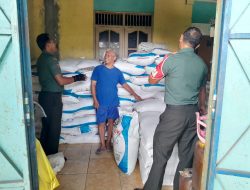 Babinsa Cek Langsung Harga Pupuk di Tingkat Pengecer, Pastikan Sesuai HET