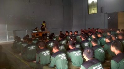 Babinsa Berikan Materi Survival untuk Siswa Ketarunaan, Bentuk Karakter Tangguh dan Mandiri