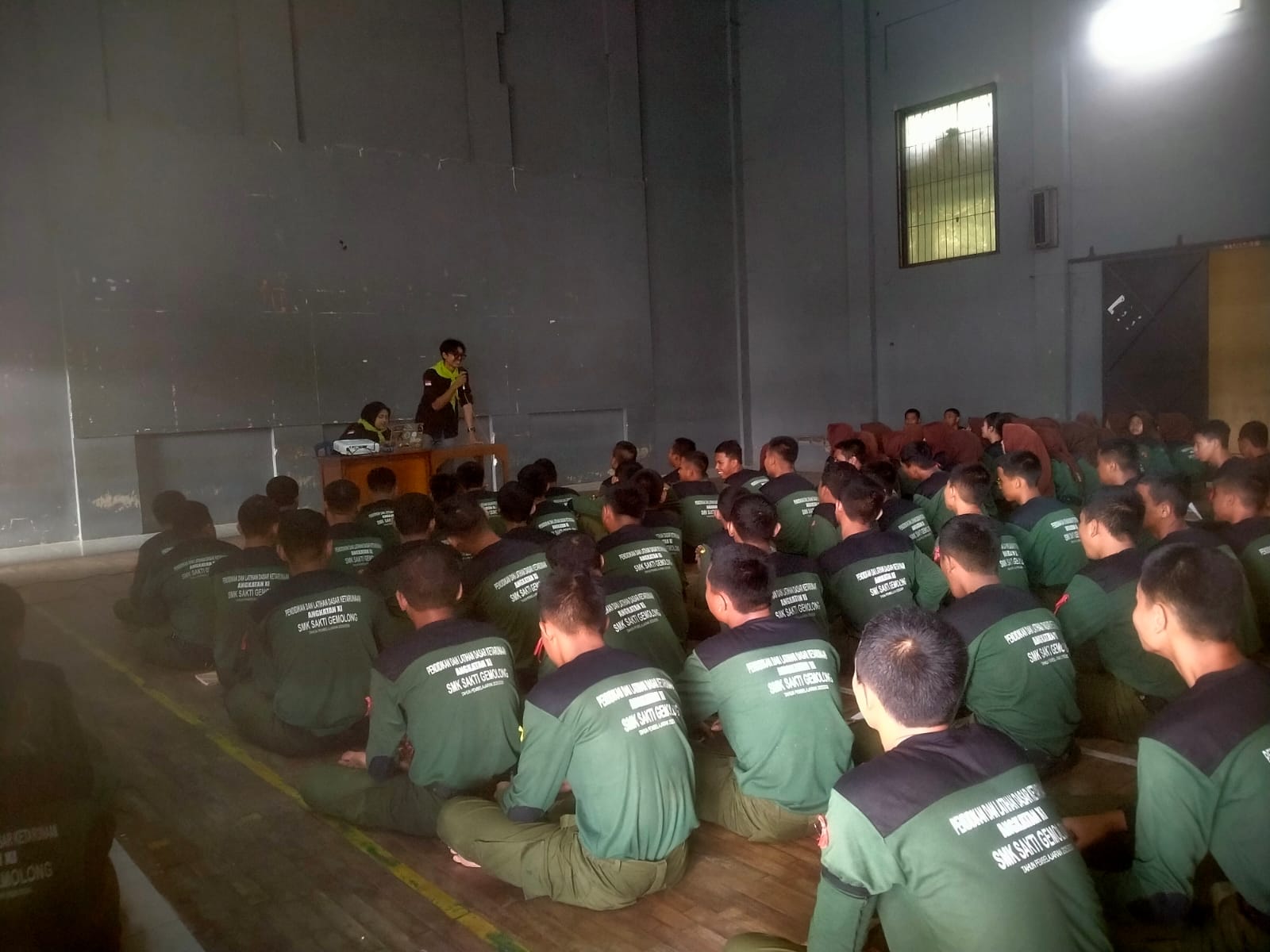 Babinsa Berikan Materi Survival untuk Siswa Ketarunaan, Bentuk Karakter Tangguh dan Mandiri