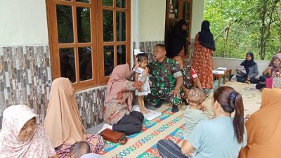 Babinsa Dampingi Balita dalam Kegiatan Posyandu, Wujud Kepedulian Terhadap Kesehatan Generasi Muda