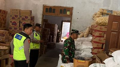 Tingkatkan Infrastruktur Desa Danramil Kerja Bakti Pembangunan Talud Tingkatkan Infrastruktur Desa Danramil Kerja Bakti Pembangunan Talud