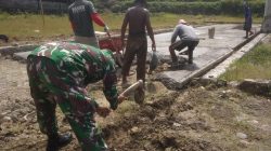 Babinsa Turut Berperan Aktif dalam Pengerasan Jalan Kampung Babinsa Turut Berperan Aktif dalam Pengerasan Jalan Kampung