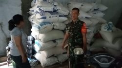 Babinsa Cek Stok Beras Pasca Lebaran, Pastikan Ketersediaan Aman dan Harga Stabil