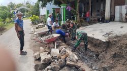 Babinsa Bersama Warga Membangun Gorong-Gorong, Bentuk Kepedulian Terhadap Pembangunan Infrastruktur Desa
