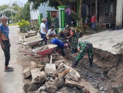 Babinsa Bersama Warga Membangun Gorong-Gorong, Bentuk Kepedulian Terhadap Pembangunan Infrastruktur Desa